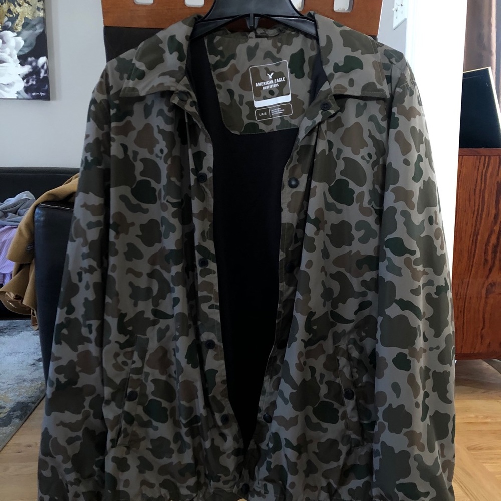 American eagle men’s camouflage raincoat